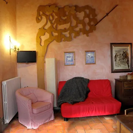 Apartment Scuderia Del Borgo, Wifi, Perugia Colle (Terni)