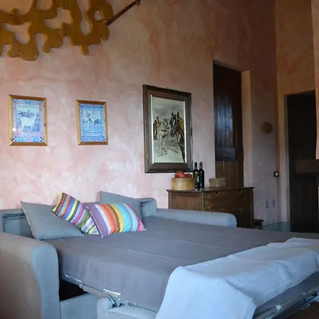 Scuderia Del Borgo, Wifi, Perugia Apartment *